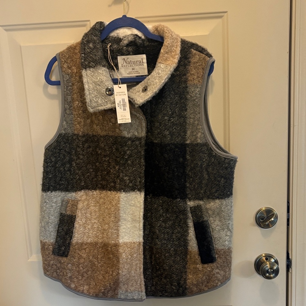 Natural Reflections Textured Vest in Gray and Cream
